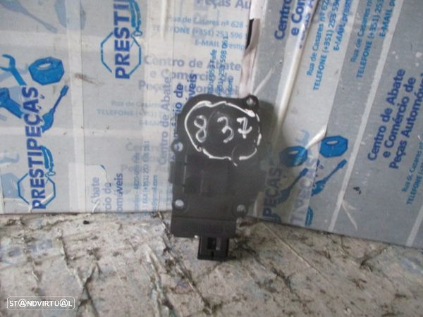 Motor Da Comporta De Sofagem 9298886D BMW E87 2008 - 1