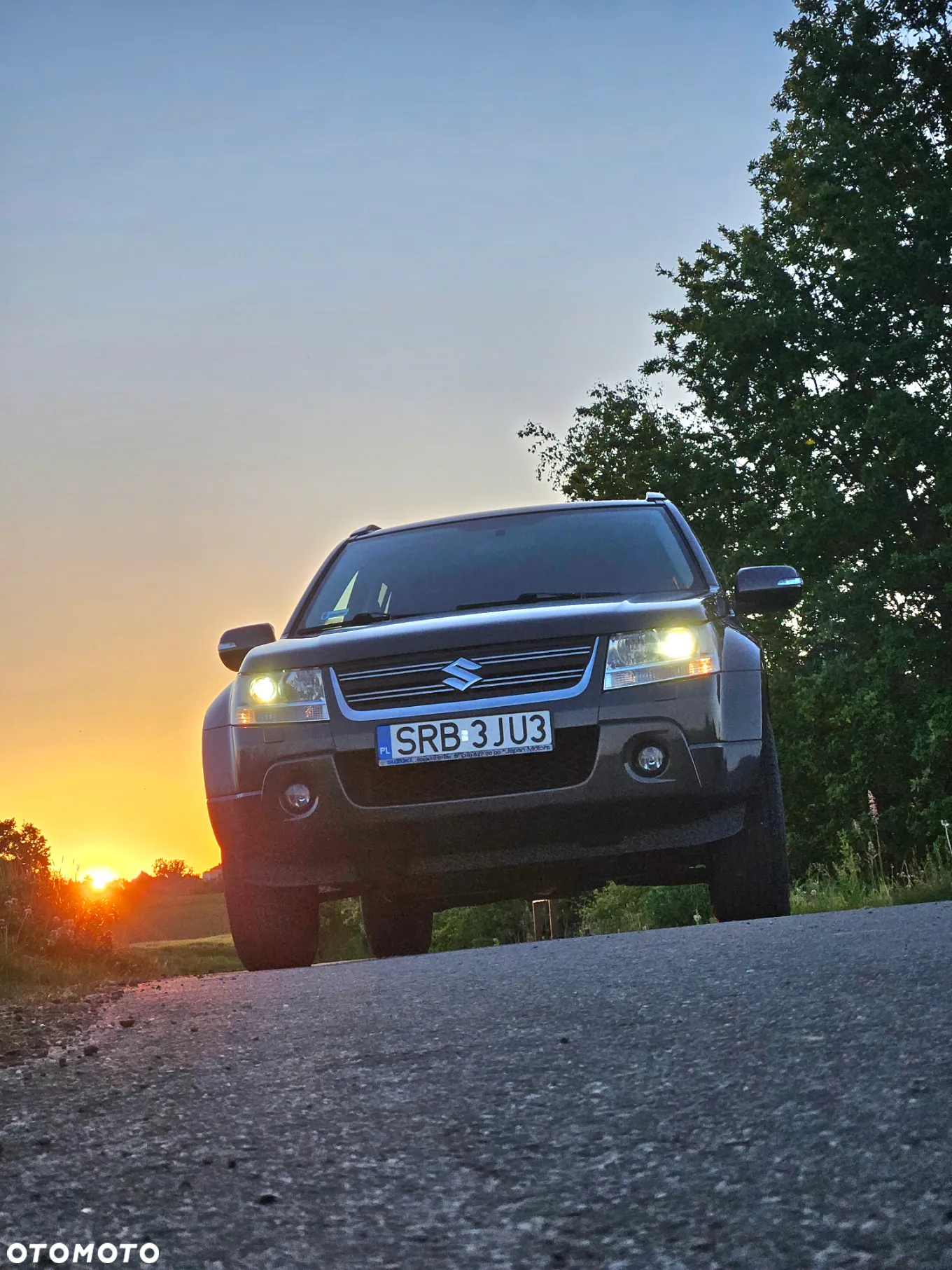 Suzuki Grand Vitara 2.4 De Luxe - 25