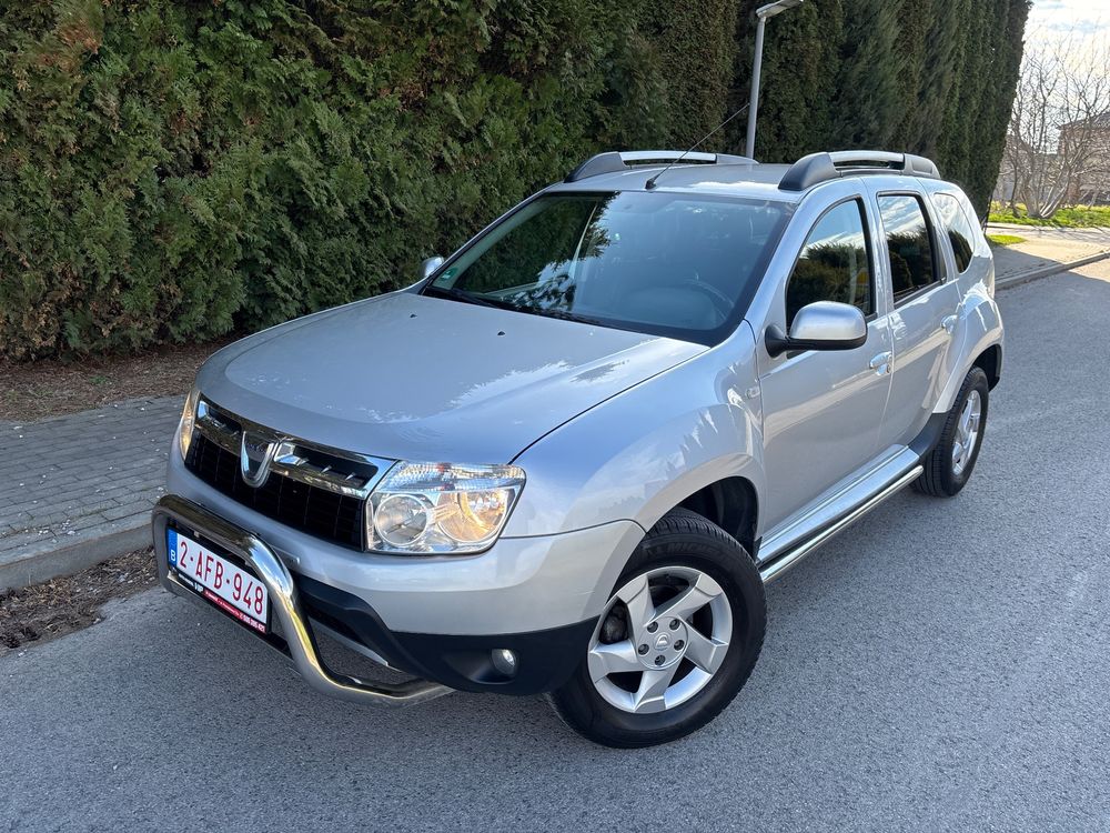 Dacia Duster I 1.6 16V 4x2 Essentiel 2012