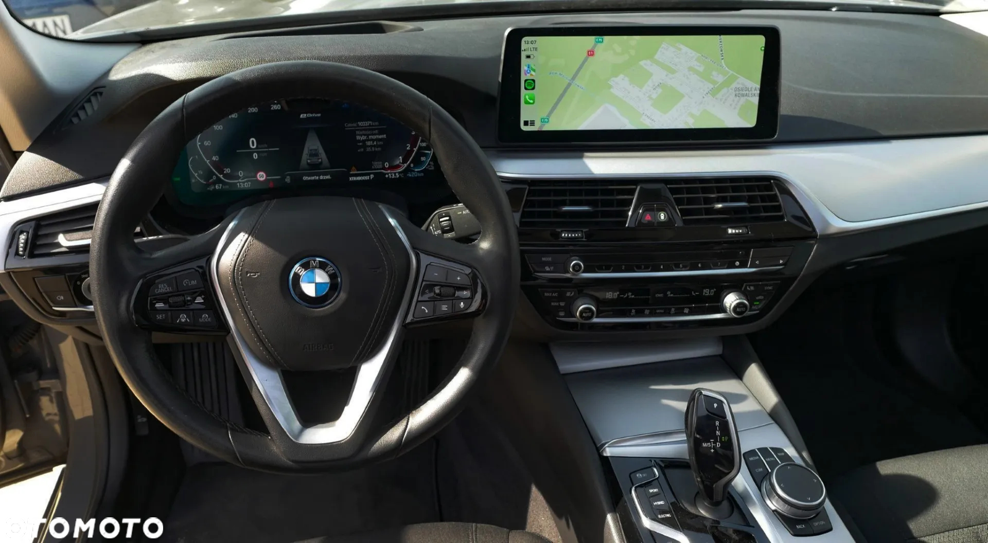 BMW Seria 5 530e iPerformance - 15