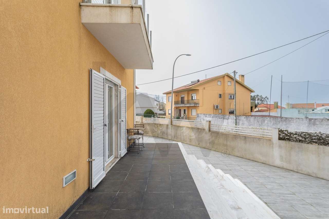 Moradia Isolada T4 Moderna no Algueirão: 311m2, Sala de Cinema, Garage-59