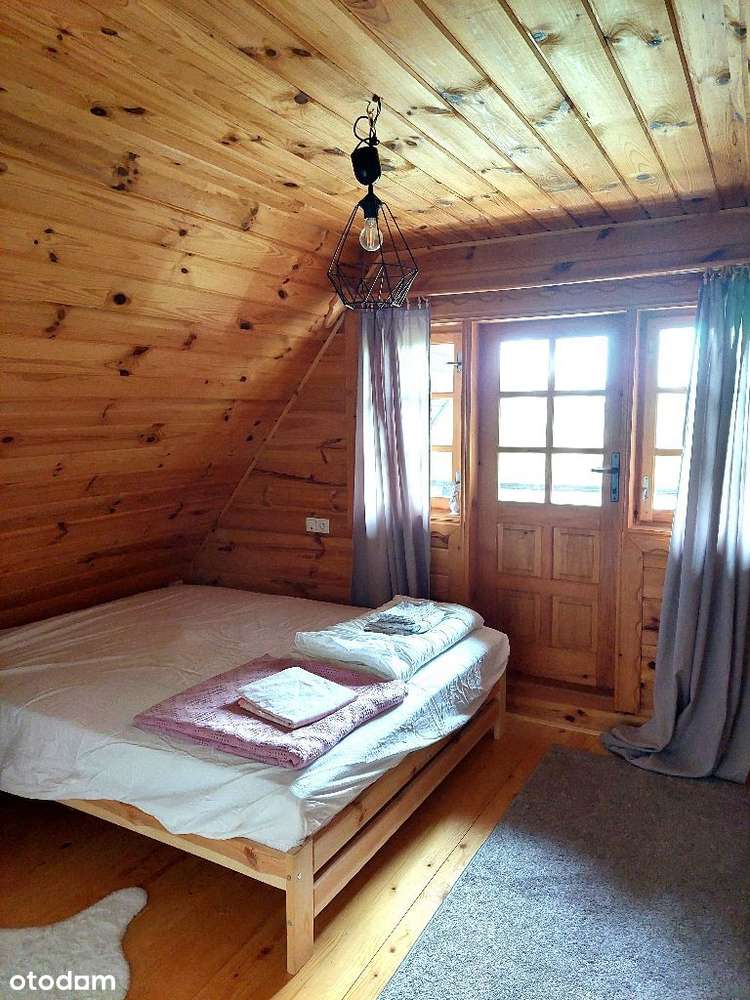 Przestronny dom z garażem i kominkiem w Baligrodzie-12