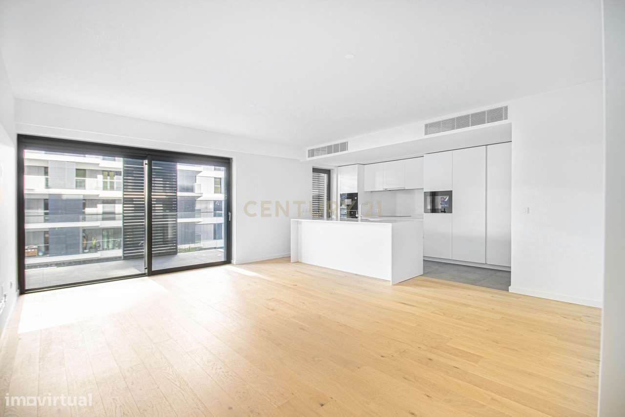 T2 com varanda no condomínio DUUO | Piscina, ginásio e garagem | Aveni - Grande imagem: 2/30