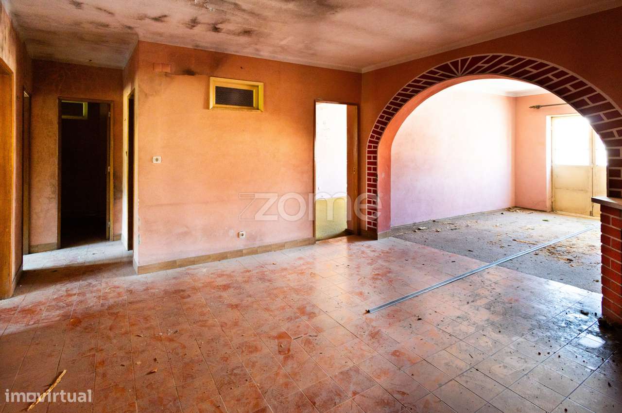 Prédio 4 Pisos |Loja|Garagens| Centro Arganil | Investimento-32