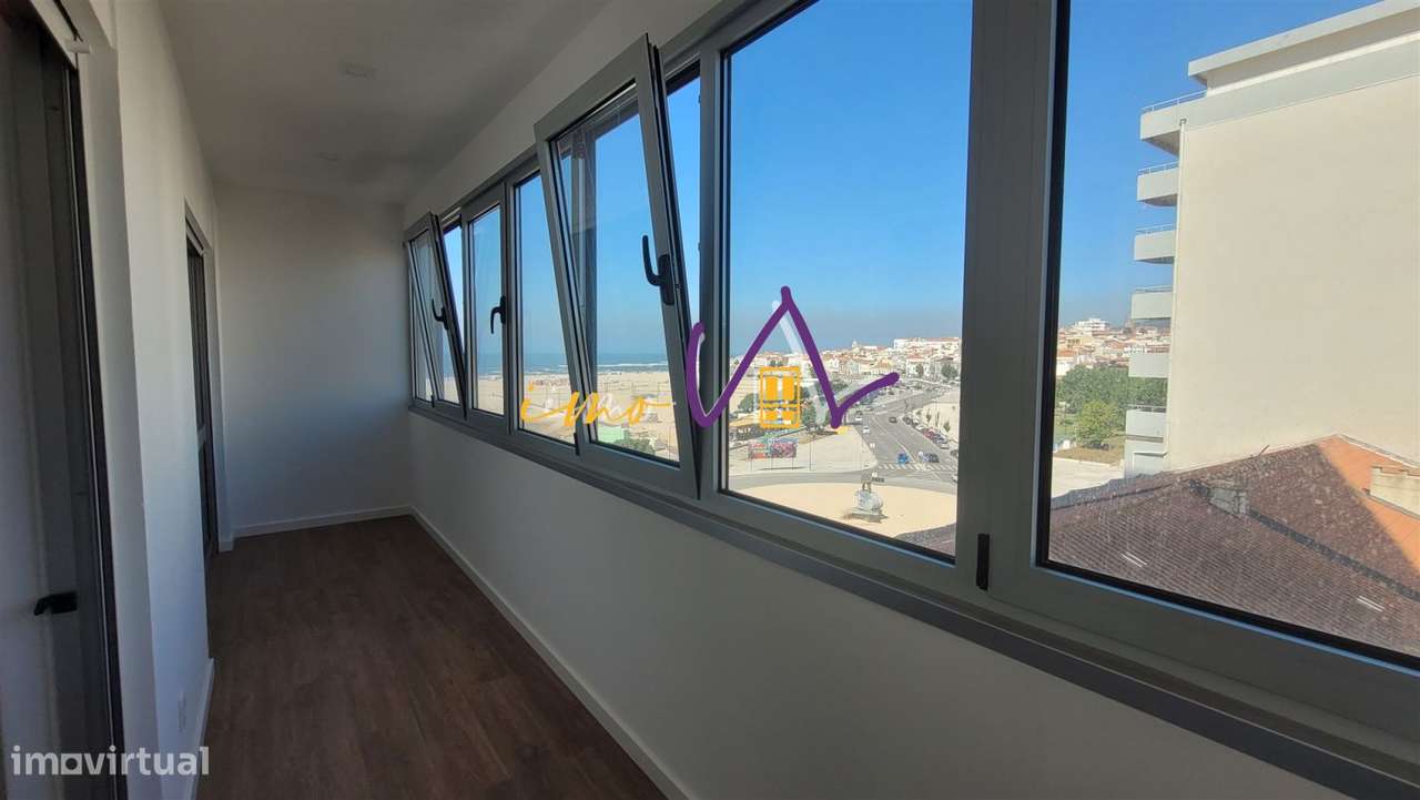Apartamento T1, primeira linha, vistas de mar-3