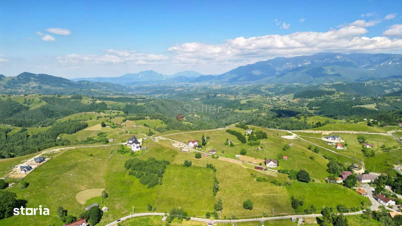 Teren intravilan - Imagine principală: 1/17