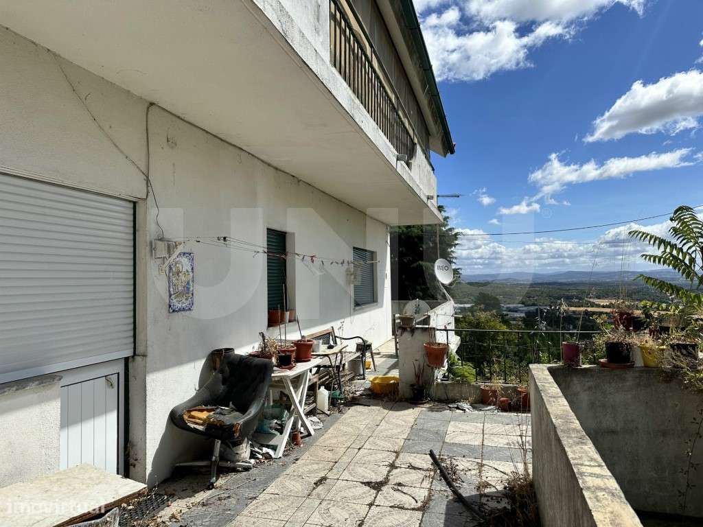 Venda Conjunta: Apartamento T2 com Garagem + Lote de Terreno (3050m...-18