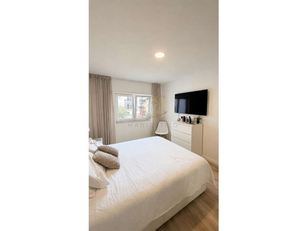 Apartamento T2 totalmente remodelado com suite-23