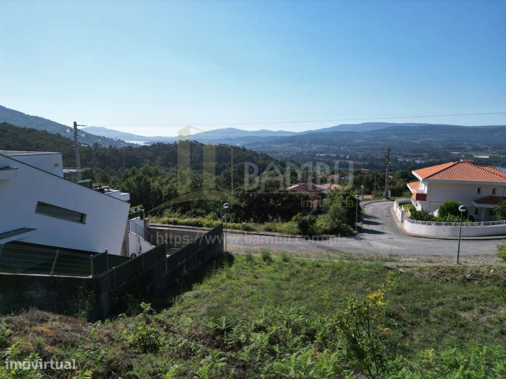 Lote de terreno com 936m2, projeto aprovado e vistas rio!-8