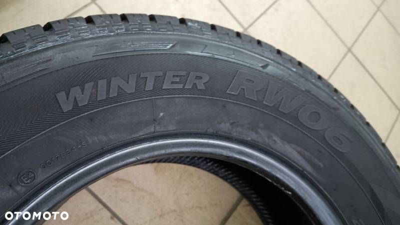 215/70R15C 051 HANKOOK WINTER RW06. 8mm - 6