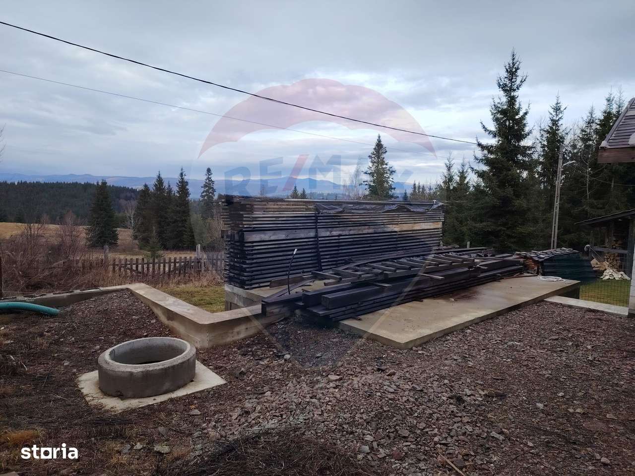 Casă / Vilă cu 8 camere de vânzare-13