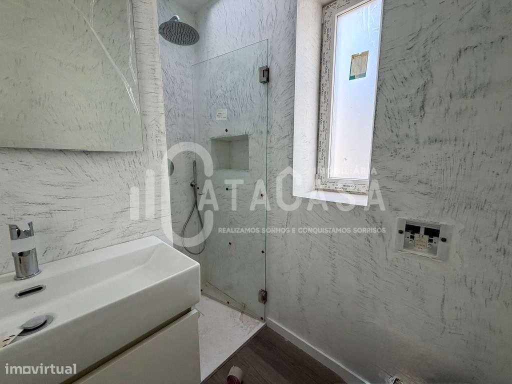 Moradia T3+1 Isolada NOVA em Águeda de Cima-11