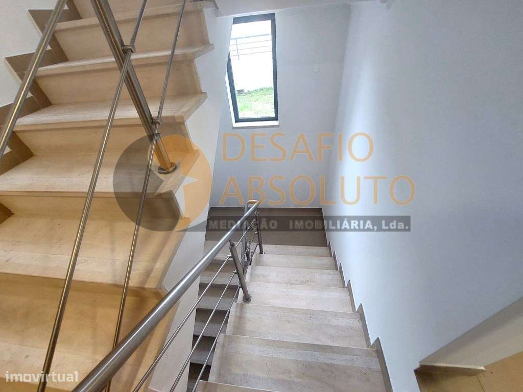 Moradia Isolada T5, boas áreas. Quinta da Alembrança - Feijó-14