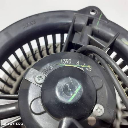 Ventilator Habitaclu Mazda RX-8 2009-> | 194000 - 3