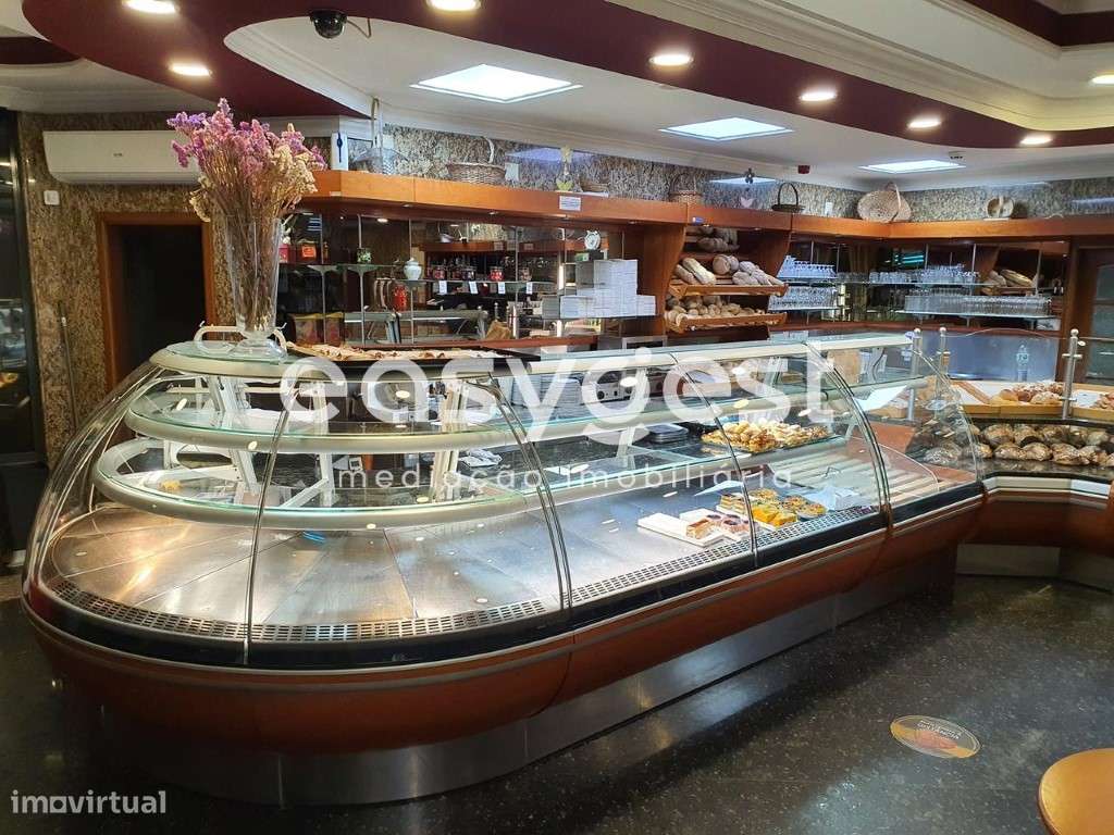 Pastelaria / Padaria conceituada localizada em Sta. Comba Dão - Grande imagem: 4/39