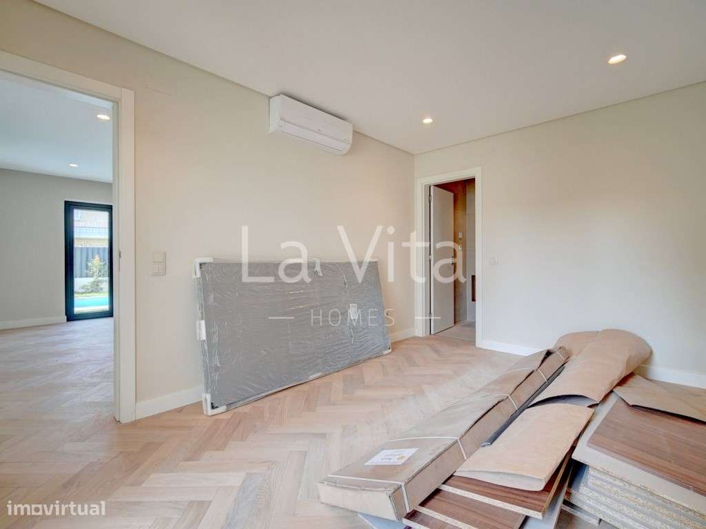 Moradia Isolada T4, com piscina e jardim no Cobre, em Cascais.-25
