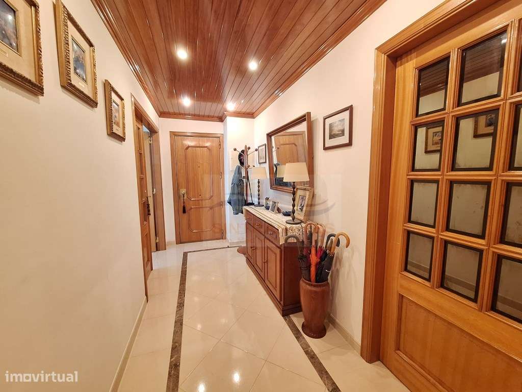 Apartamento T3, com Box, Alto da Mira - Grande imagem: 4/31