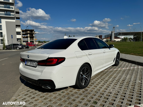 BMW Seria 5 520i Aut. M Sport Edition - 2