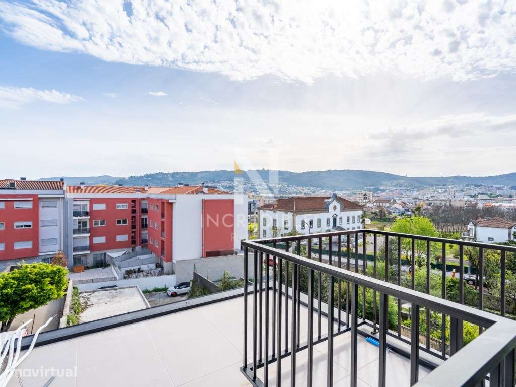 APARTAMENTO T3 NO CENTRO DE BRAGA-22