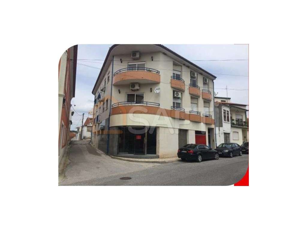 Loja para venda nos Amiais de Baixo - Grande imagem: 1/14