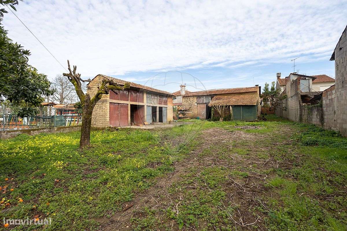 Moradia T4 para venda-24