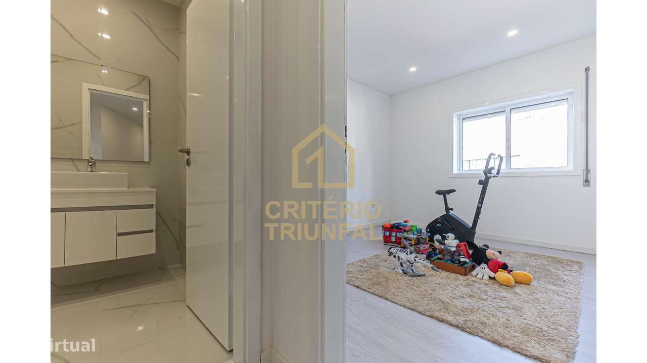 Apartamento T3 em Perozelo-18