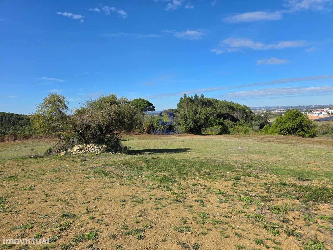 Viabilidade de construção de 5.253m2 em 12.000m2 de terreno - em Cadav-10