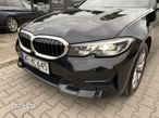 BMW Seria 3 318i Sport Line - 12