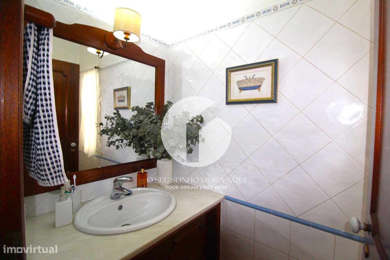 MORADIA T3 COM PÁTIO NA BAIXA DE OLHÃO-20