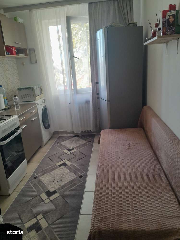 Garsoniera decomandata ,zona Palas-2