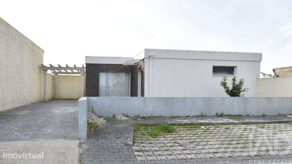 Casa / Villa T2 em Vieira de Leiria de 66,00 m2 - Grande imagem: 2/12