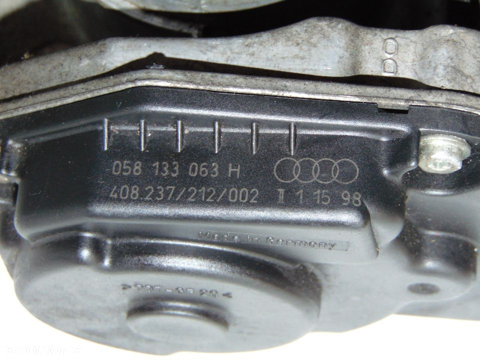 ORYGINAŁ przepustnica 058133063H Audi A4 B5 A6 C5 VW Volkswagen Passat 1.8 - 11