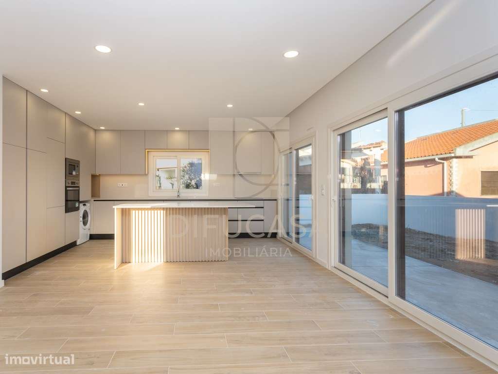 R192_ Moradia T3 + anexo (27m2)-9