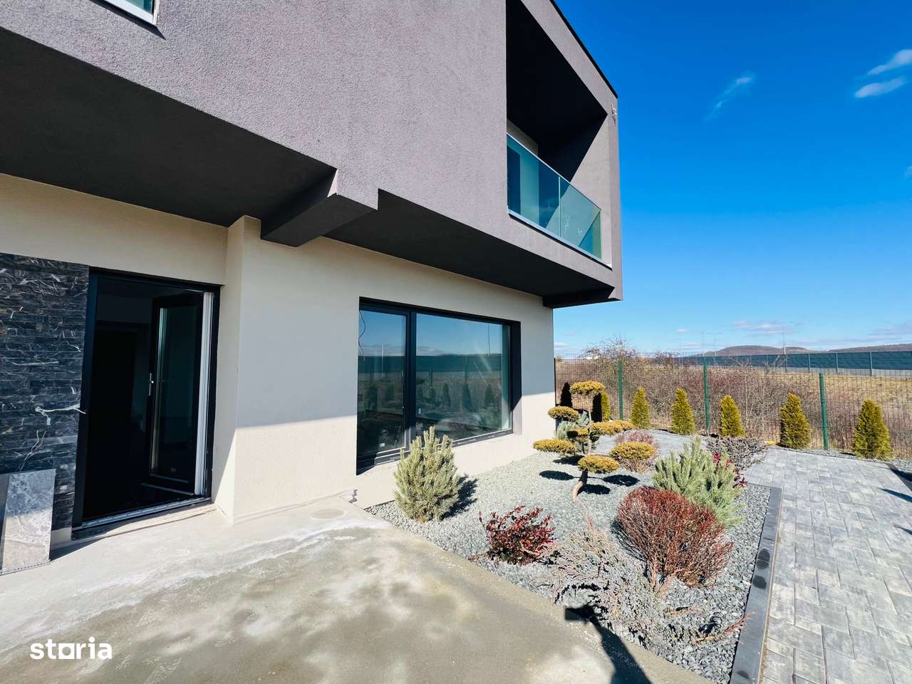 Casă individuală modernă 4 cam–Teren 815 mp.SU 201 mp. Șelimbăr-Sibiu-0