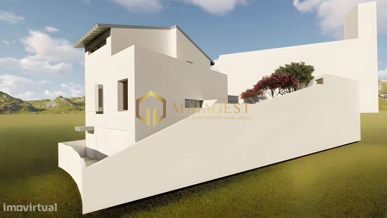 Terreno com Projeto Aprovado para Moradia T3 Pronto a Construir-1