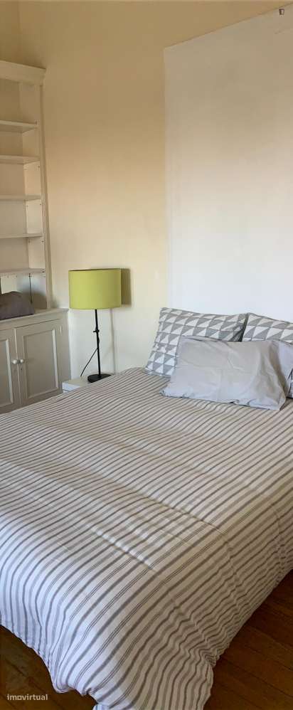 Quarto - localizado em São Bento Lisbon - Grande imagem: 3/6
