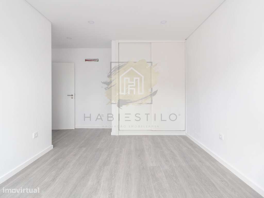 Moradias Geminadas de Arquitetura Moderna- Conforto, Espaço e Quali...-36