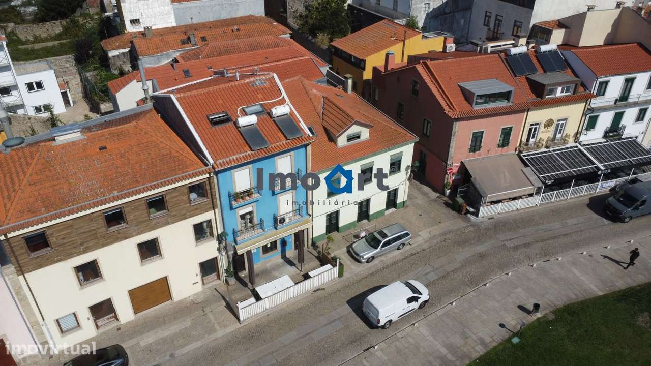 Prédio misto em frente ao Rio e Marina de Vila de Conde, com projeto-6