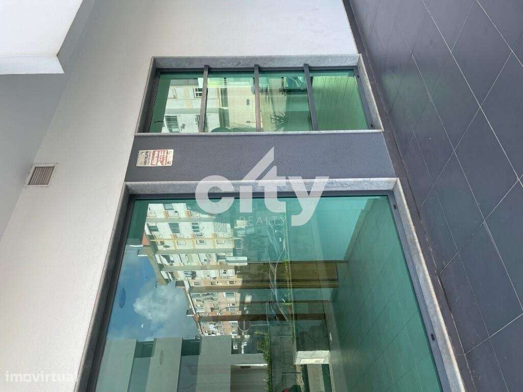 Loja bem localizada com excelente distribuição e acessos - Grande imagem: 2/33