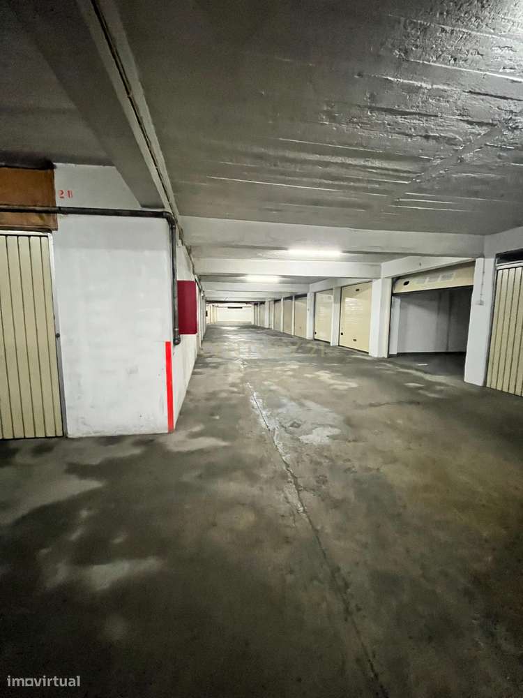 Garagem Privativa- 13m2 I Excelente Localização No Barreiro I Praticid - Grande imagem: 4/8