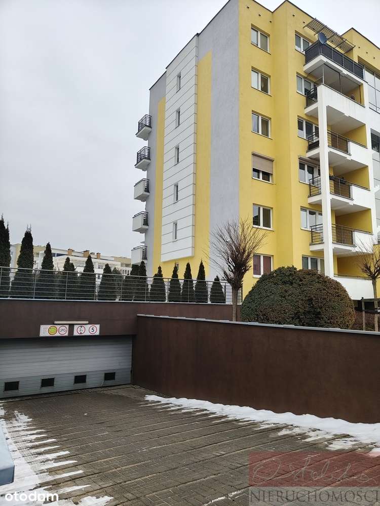 Z dużym balkonem i garażem w super lokalizacji-16