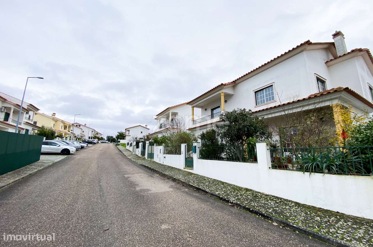 Moradia T4 com Garagem – Chamusca, Santarém - Grande imagem: 3/36