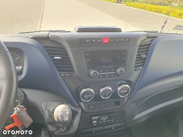 Iveco Iveco Daily | 3.0L | Kontener 8EP | Winda 750Kg | Boczne Drzwi | Super Stan | Bliźniak - 19