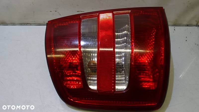 LAMPA LEWA TYLNA SKODA FABIA I - 2