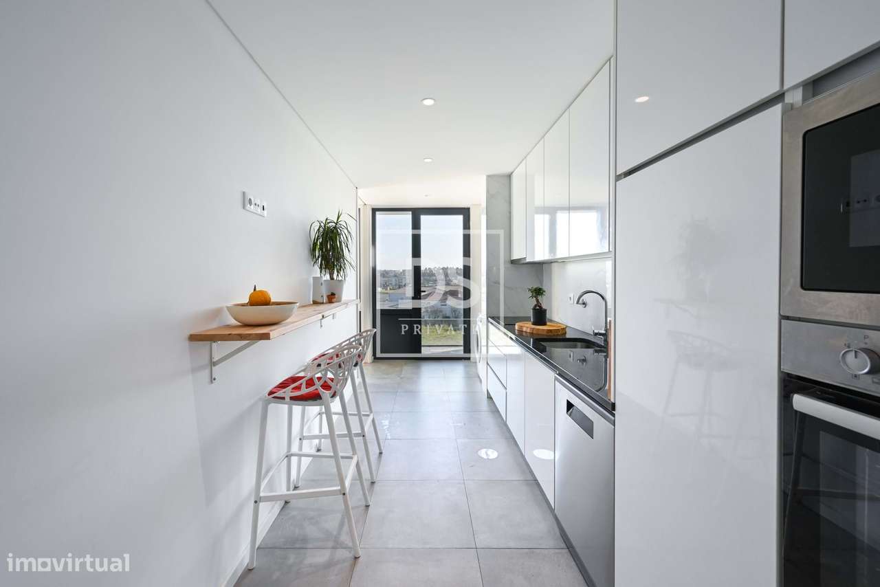 Apartamento T2 em Vilar de Pinheiro com Garagem e Carregador Elétrico-3