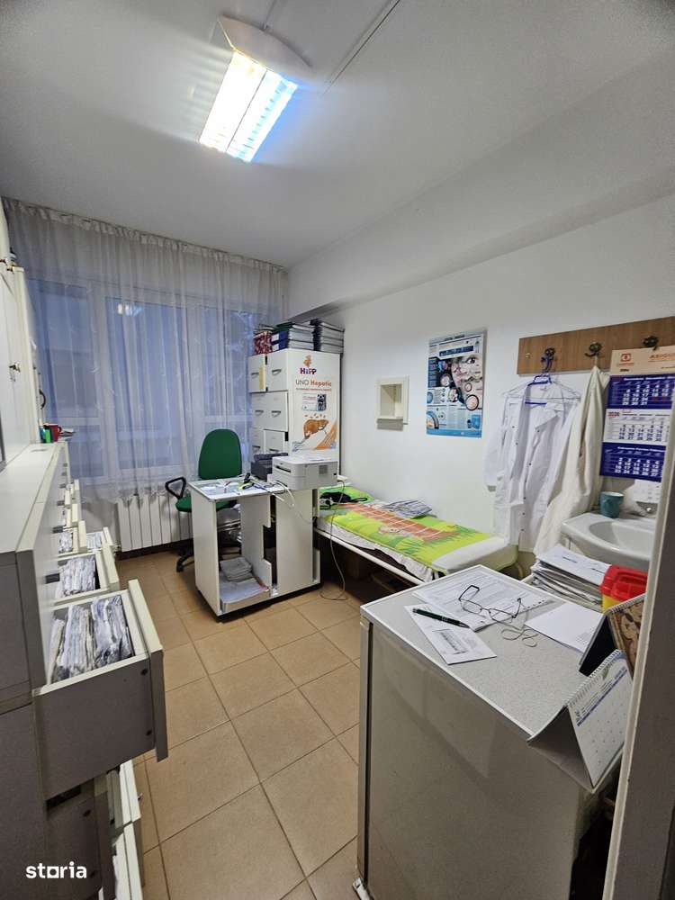 Vand CABINET MEDICAL in Policlinica din Piata mica George Enescu-3