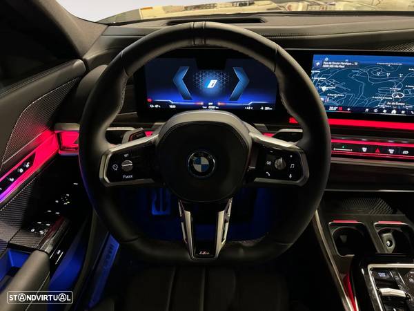 BMW i7 xDrive60 - 13