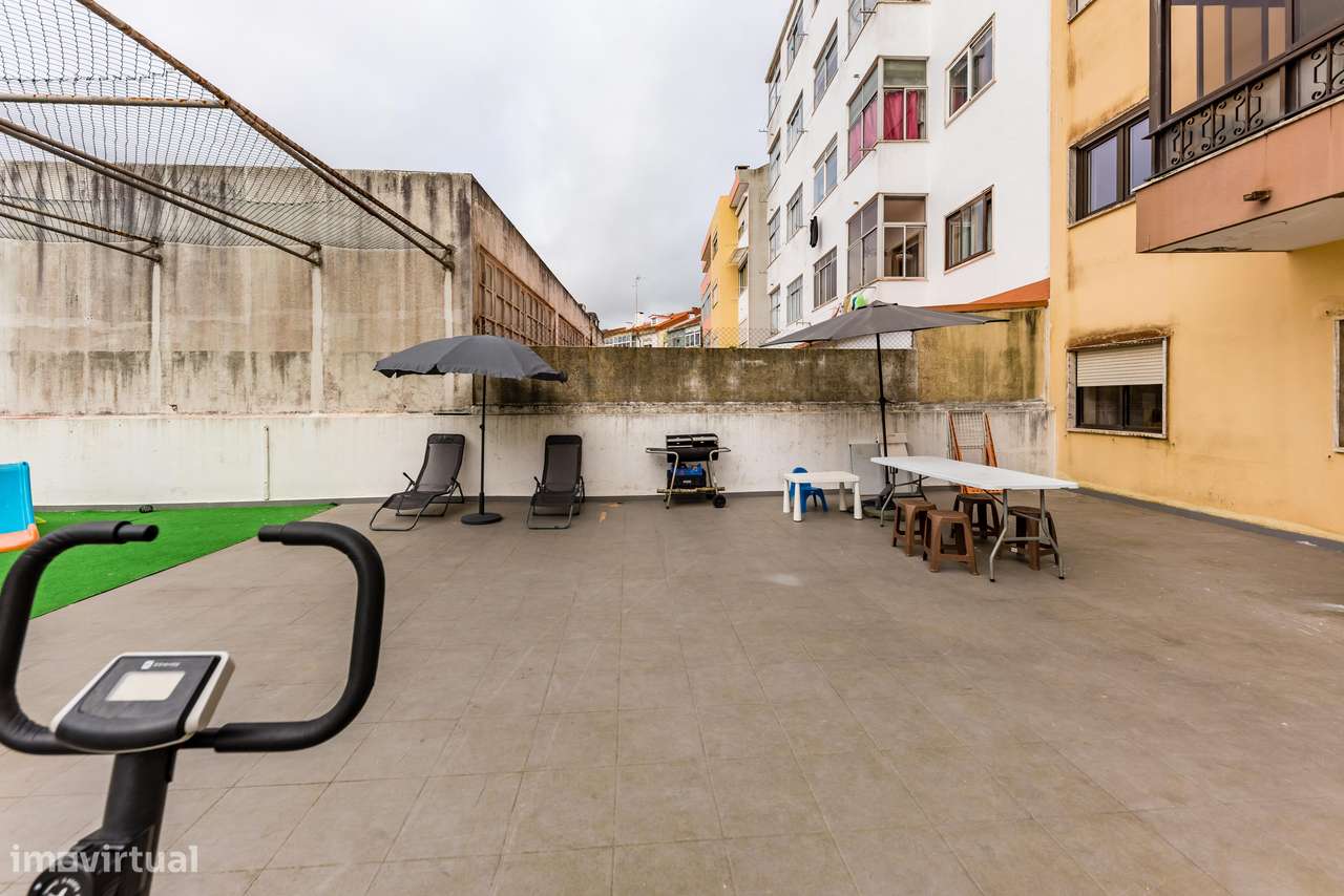 APARTAMENTO T3 | REMODELADO | TERRAÇO 100M2 | COLÉGIO REGGIO EMILIA-30