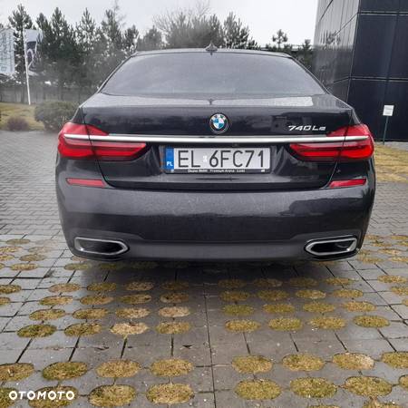 BMW Seria 7 740Le xDrive iPerformance - 7