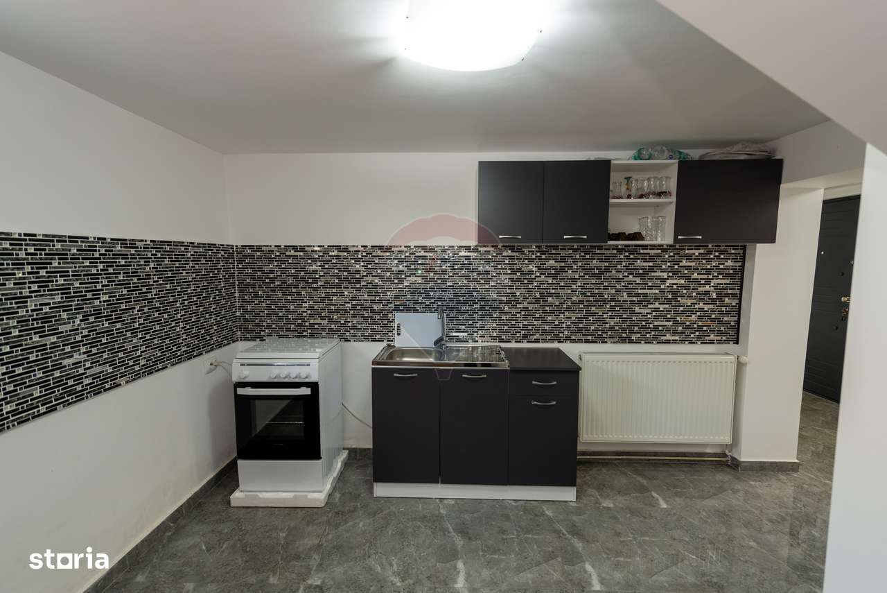 Casa cu 4 camere de vanzare , 96mp totali, sat Islaz - Imagine principală: 4/20